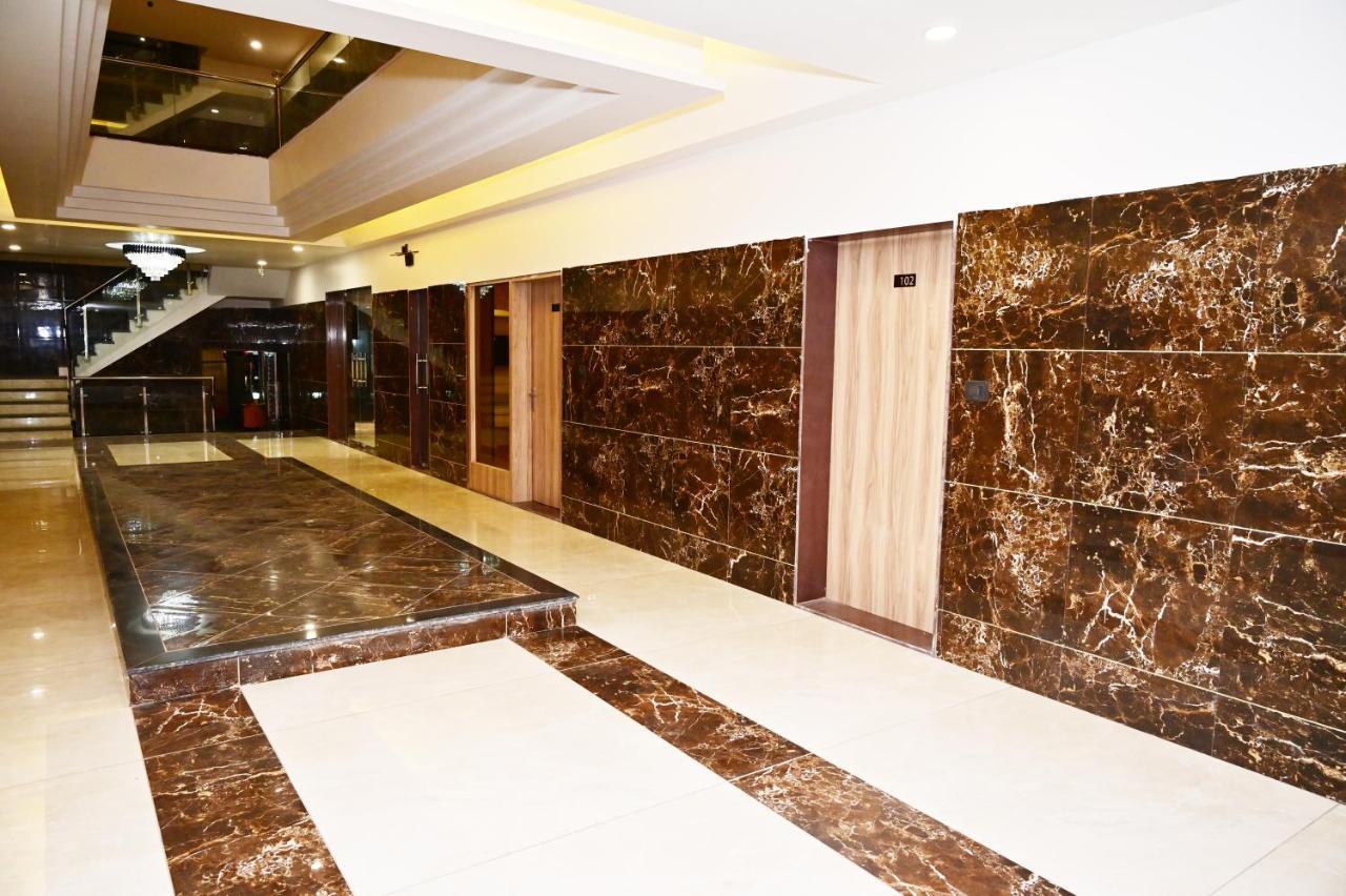The Dwelling Inn Greater Noida Eksteriør bilde