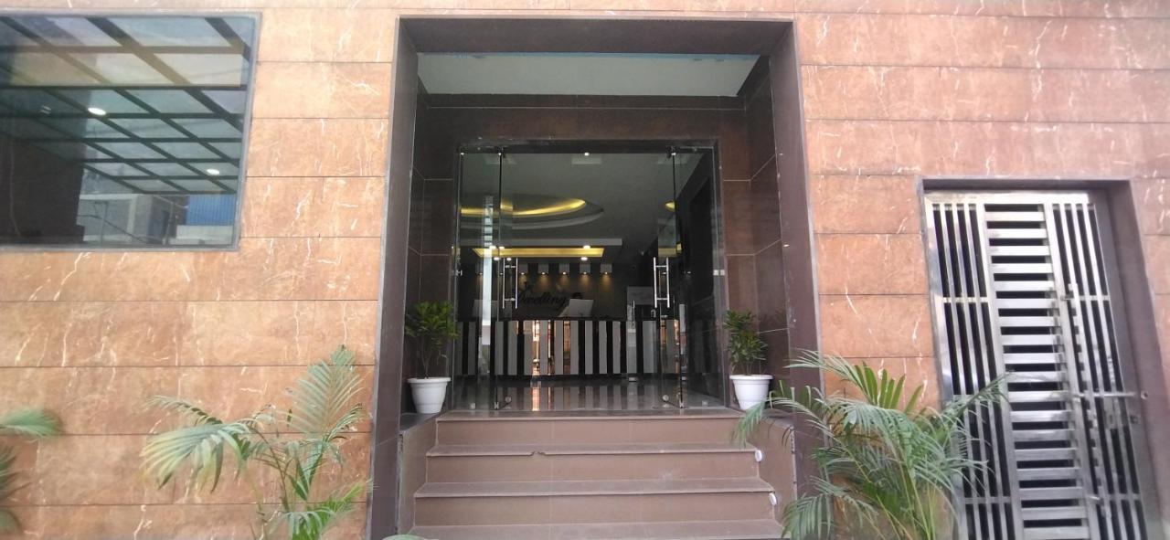 The Dwelling Inn Greater Noida Eksteriør bilde